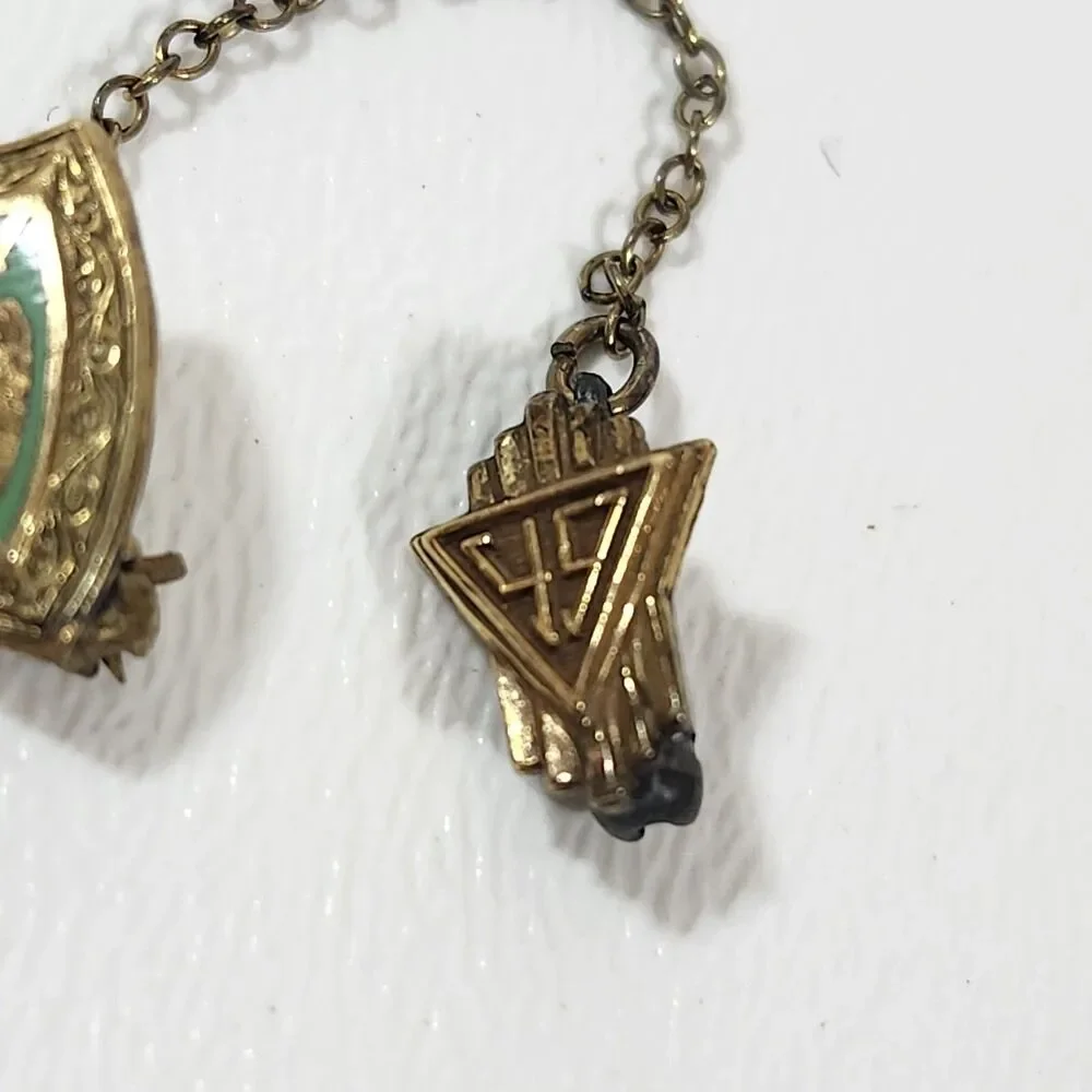 N/A tie tack